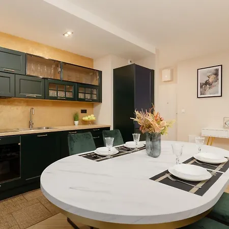 Ursus Nova With Parking By Renters Prestige Apartment *