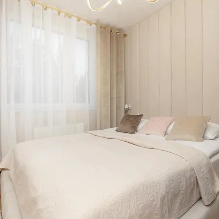 アパート Ursus Nova With Parking By Renters Prestige ワルシャワ