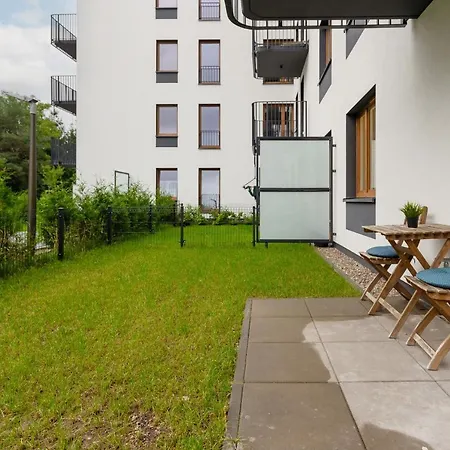 Ursus Nova With Parking By Renters Prestige Apartment