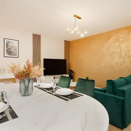 Ursus Nova With Parking By Renters Prestige * Warsaw